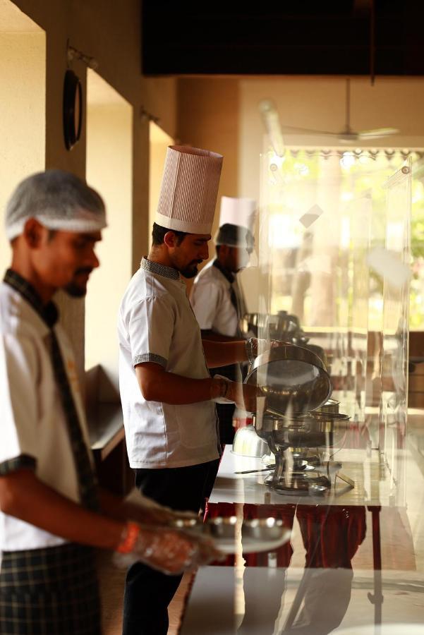 Pinewood Resort Karjat Exterior foto
