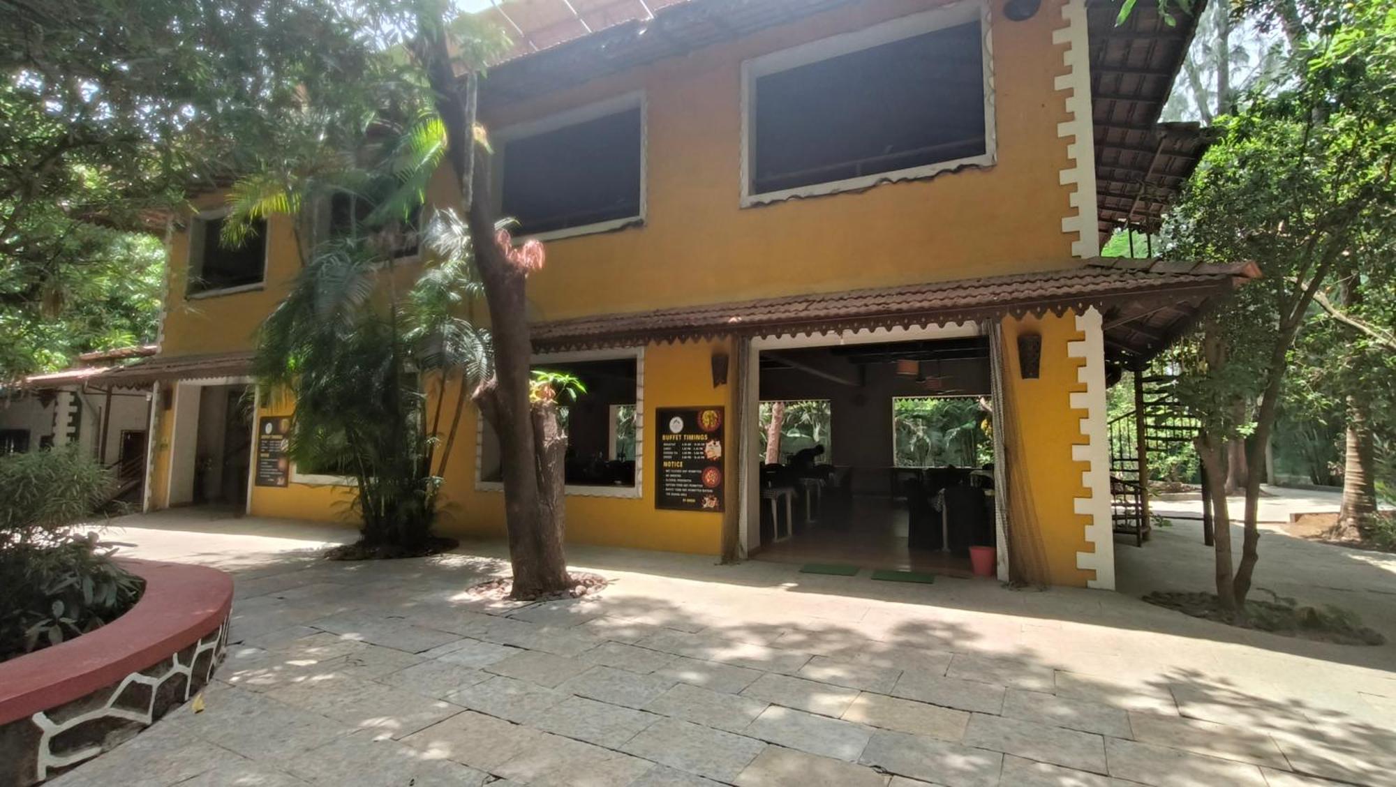 Pinewood Resort Karjat Exterior foto